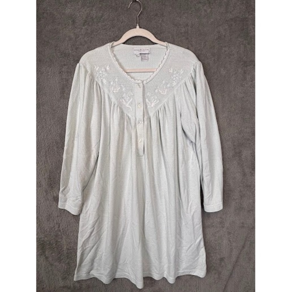 Miss Elaine Classics Mint Green Waffle Knit Floral Embroider 4 Button Nightgown - Picture 1 of 7
